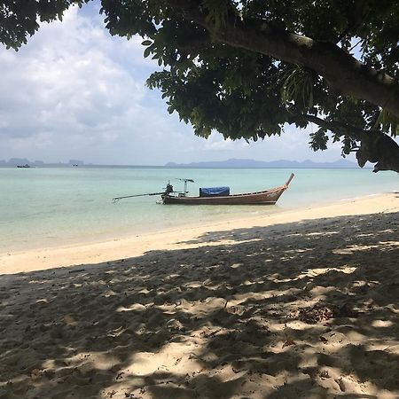 Paradise Beachfront Bungalows Hotell Koh Kradan Exteriör bild